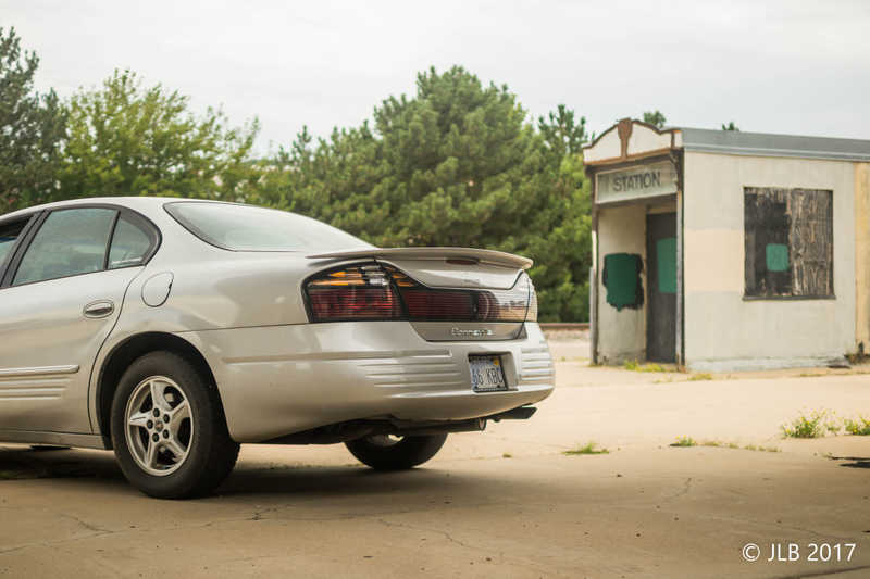 Illustration for article titled Pontiac Bonneville Photoshoot - Photo dump